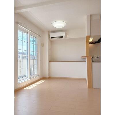 ヴィラ向屋敷 201【管理NO：1-016533601-02010】 ★家具家電は申し込み後に搬入します★の物件画像
