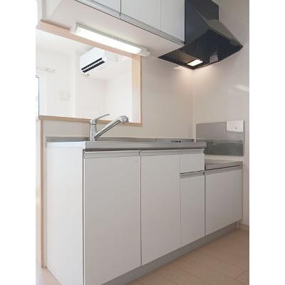 ヴィラ向屋敷 201【管理NO：1-016533601-02010】 ★家具家電は申し込み後に搬入します★の物件画像