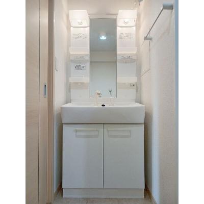 ヴィラ向屋敷 201【管理NO：1-016533601-02010】 ★家具家電は申し込み後に搬入します★の物件画像