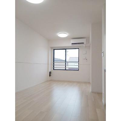 ディオネ 202【管理NO：1-027834501-02020】 ★家具家電は申し込み後に搬入します★の物件画像