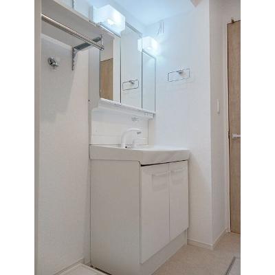 ディオネ 202【管理NO：1-027834501-02020】 ★家具家電は申し込み後に搬入します★の物件画像