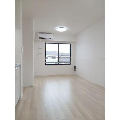 ディオネ 201【管理NO：1-027834501-02010】 ★家具家電は申し込み後に搬入します★の物件画像