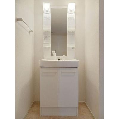 サウス　ウィンド 301【管理NO：1-018829401-03010】 ★家具家電は申し込み後に搬入しますの物件画像