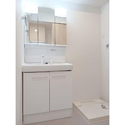グランチェスタ 106【管理NO：1-027230401-01050】 ★家具家電は申し込み後に搬入しますの物件画像