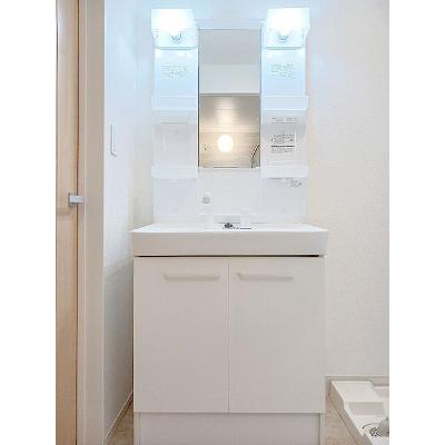 ラヴィエールⅡ 201【管理NO：1-021949302-02010】 ★家具家電は申し込み後に搬入します★の物件画像