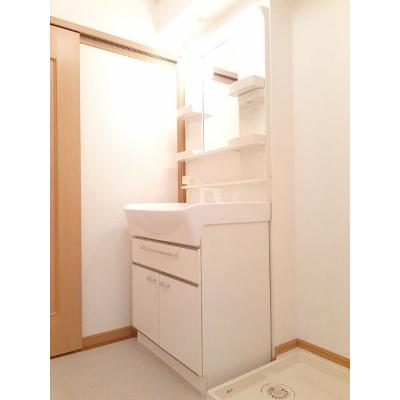 サン草薙 202【管理NO：1-013872301-02020】 ★家具家電は申し込み後に搬入しますの物件画像