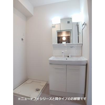 リヴィエール高岡 205【管理NO：1-028721701-02040】 ★家具家電は申し込み後に搬入します★ ★2026年10月上旬入居可能★の物件画像
