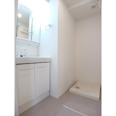 リヴィエール高岡 106【管理NO：1-028721701-01050】 ★家具家電は申し込み後に搬入します★の物件画像