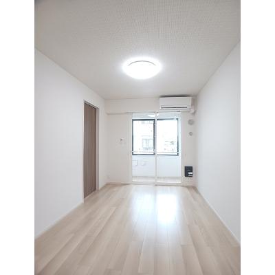 リヴィエール高岡 102【管理NO：1-028721701-01020】 ★家具家電は申し込み後に搬入します★の物件画像
