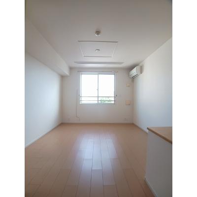 タカス　サザンハイツ 208【管理NO：1-019809601-02070】 ★家具家電は申し込み後に搬入します★の物件画像