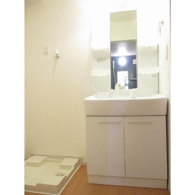 プリムローズ　２０１１ 201【管理NO：1-017632201-02010】 ★家具家電は申し込み後に搬入します 2026年07月上旬入居可能の物件画像