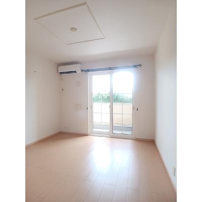 プレジャー　ケイⅡ 102【管理NO：1-016300402-01020】 ★家具家電は申し込み後に搬入します★の物件画像