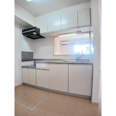 プレジャー　ケイⅡ 102【管理NO：1-016300402-01020】 ★家具家電は申し込み後に搬入します★の物件画像