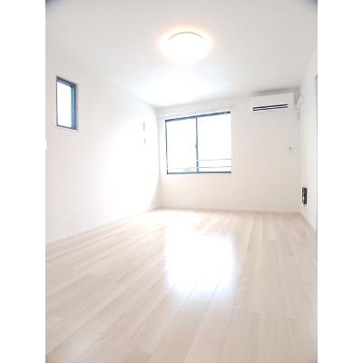 ジール 207【管理NO：1-028356701-02060】 ★家具家電は申し込み後に搬入しますの物件画像