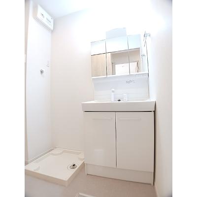 ジール 201【管理NO：1-028356701-02010】 ★家具家電は申し込み後に搬入しますの物件画像