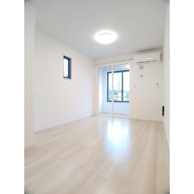 ジール 107【管理NO：1-028356701-01060】 ★家具家電は申し込み後に搬入します★の物件画像