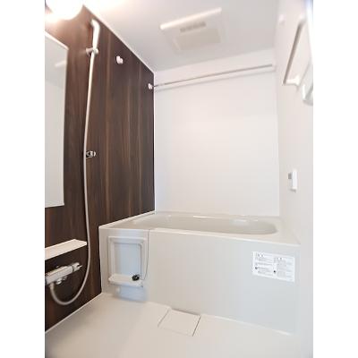 ジール 107【管理NO：1-028356701-01060】 ★家具家電は申し込み後に搬入します★の物件画像