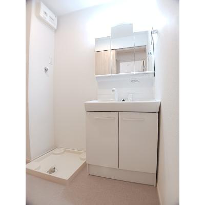 ジール 101【管理NO：1-028356701-01010】 ★家具家電は申し込み後に搬入しますの物件画像