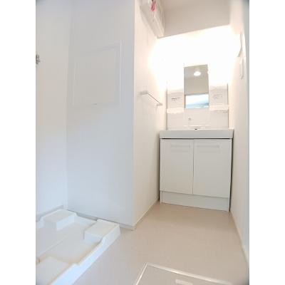 ベル　ユニヴェール 302【管理NO：1-020126901-03020】 ★家具家電は申し込み後に搬入しますの物件画像