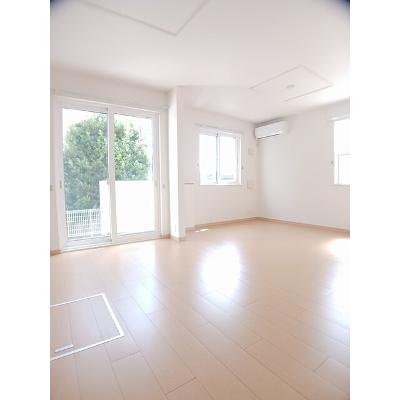 ブリーゼⅡ 102【管理NO：1-016431001-01020】 ★家具家電は申し込み後に搬入します★の物件画像