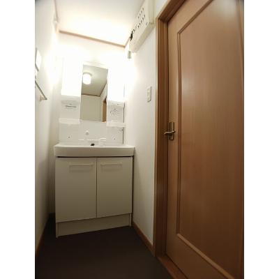 キアーロディルーナ 205【管理NO：1-011838101-02040】 ★家具家電は申し込み後に搬入します★の物件画像