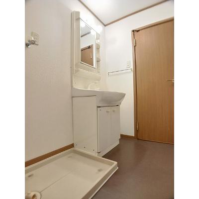 サンライズ 203【管理NO：1-011484601-02030】 ★家具家電は申し込み後に搬入します★の物件画像
