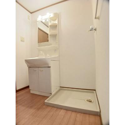 フォーリストガーデン　Ａ 202【管理NO：1-010982101-02020】 ★家具家電は申し込み後に搬入します★の物件画像