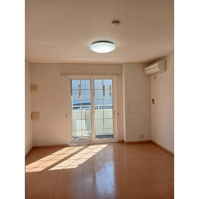 ウィスティリア２ 103【管理NO：1-014722602-01030】 ★家具家電は申し込み後に搬入します★の物件画像