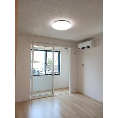 リバーサイド 102【管理NO：1-028683501-01020】 ★家具家電は申し込み後に搬入します★の物件画像