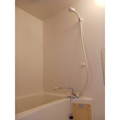 カモミール２ 101【管理NO：1-010070301-01010】 ★家具家電は申し込み後に搬入します★の物件画像