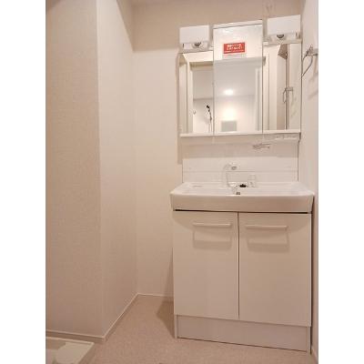 ベルポスト 105【管理NO：1-028107301-01040】 ★家具家電は申し込み後に搬入します★の物件画像