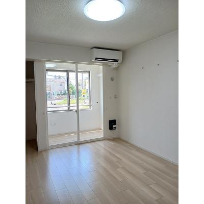 デメテルＡ 102【管理NO：1-027813601-01020】 ★家具家電は申し込み後に搬入します★の物件画像