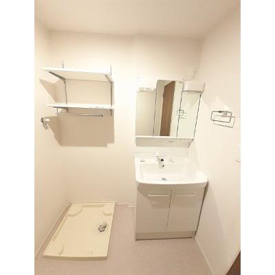 モカ　Ⅶ 101【管理NO：1-027303401-01010】 ★家具家電は申し込み後に搬入します 2026年08月下旬入居可能の物件画像