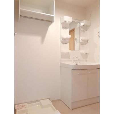 インスラ 201【管理NO：1-020514801-02010】 ★家具家電は申し込み後に搬入しますの物件画像