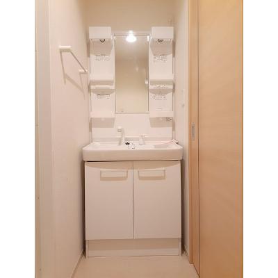 クレマチスⅢ 102【管理NO：1-018616403-01020】 ★家具家電は申し込み後に搬入します 2026年07月下旬入居可能の物件画像