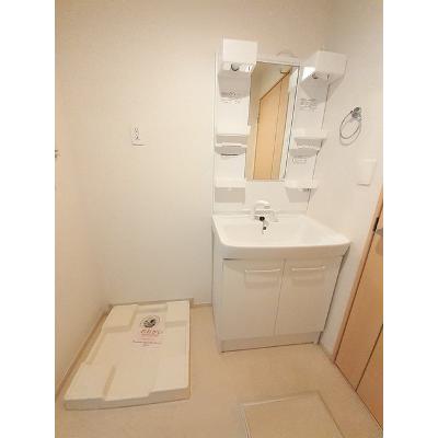 クレマチスⅡ 202【管理NO：1-018616402-02020】 ★家具家電は申し込み後に搬入しますの物件画像