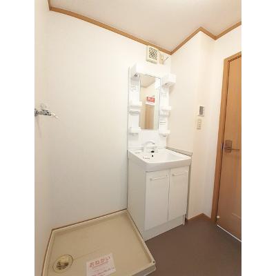 ウィステリアＢ 103【管理NO：1-012306302-01030】 ★家具家電は申し込み後に搬入します★の物件画像