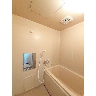 ソレイユ横須賀 202【管理NO：1-005463301-02020】 ★家具家電は申し込み後に搬入します 2026年07月中旬入居可能の物件画像