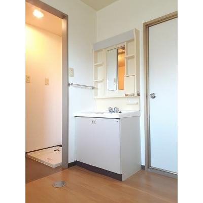 ソレイユ横須賀 202【管理NO：1-005463301-02020】 ★家具家電は申し込み後に搬入します 2026年07月中旬入居可能の物件画像