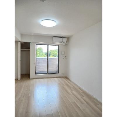 ブール・デュ・ラック 202【管理NO：1-028328401-02020】 ★家具家電は申し込み後に搬入します★の物件画像
