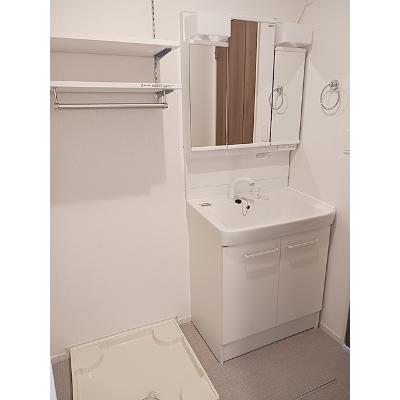 ブール・デュ・ラック 202【管理NO：1-028328401-02020】 ★家具家電は申し込み後に搬入します★の物件画像