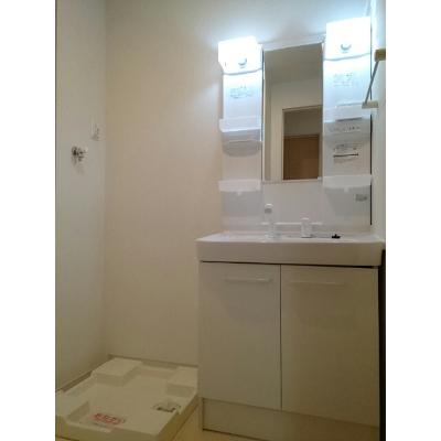 プラテリア 102【管理NO：1-021390601-01020】 ★家具家電は申し込み後に搬入しますの物件画像