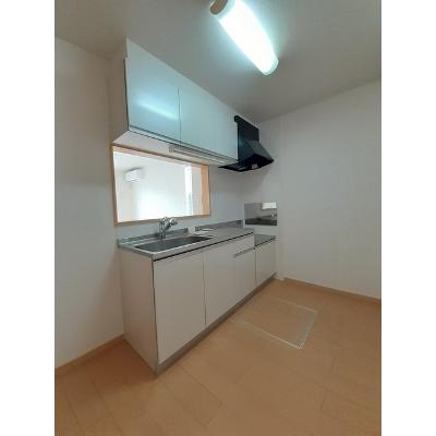 はな（華） 102【管理NO：1-016563001-01020】 ★家具家電は申し込み後に搬入します★の物件画像