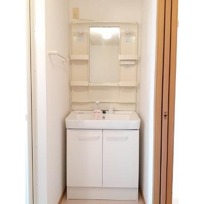 ヒカリ 201【管理NO：1-014815401-02010】 ★家具家電は申し込み後に搬入します★の物件画像