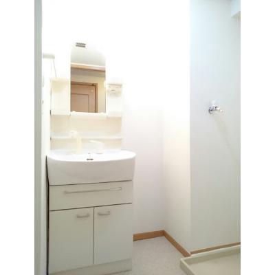 Ｙｉ　アイリス 108【管理NO：1-012885201-01070】 ★家具家電は申し込み後に搬入します★の物件画像