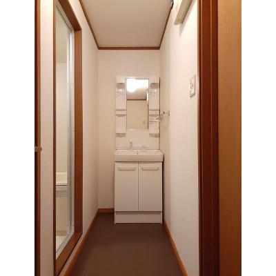 ニュークレストール内藤 201【管理NO：1-009426701-02010】 ★家具家電は申し込み後に搬入しますの物件画像