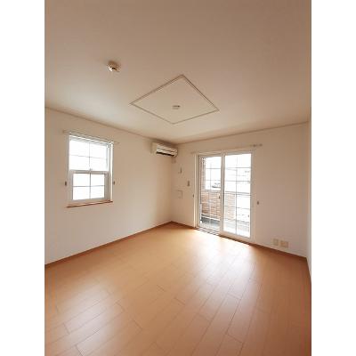 ランベリール 102【管理NO：1-014789501-01020】 ★家具家電は申し込み後に搬入します 2026年08月上旬入居可能の物件画像