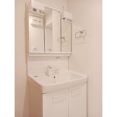 アナンド・ニワス 101【管理NO：1-028628901-01010】 ★家具家電は申し込み後に搬入しますの物件画像