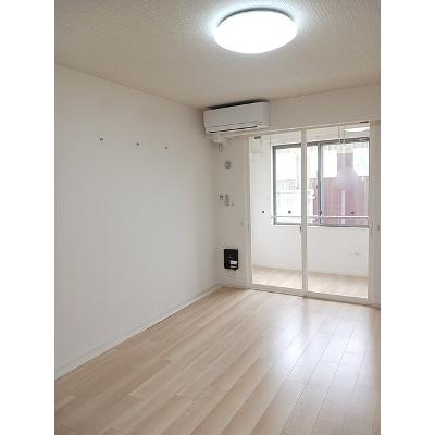 グランドセイバリー 101【管理NO：1-028360501-01010】 ★家具家電は申し込み後に搬入します★ ★2026年08月下旬入居可能★の物件画像