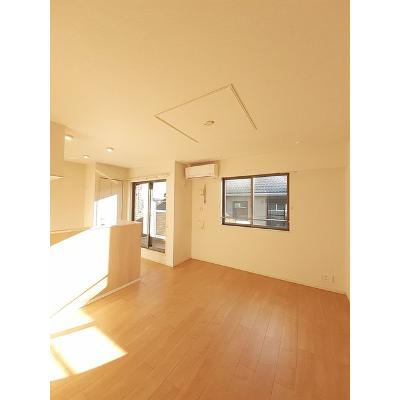 ルチェンテ　Ｅ 201【管理NO：1-022554701-02010】 ★家具家電は申し込み後に搬入しますの物件画像